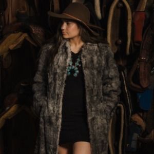 Meet your Posher, Bailey